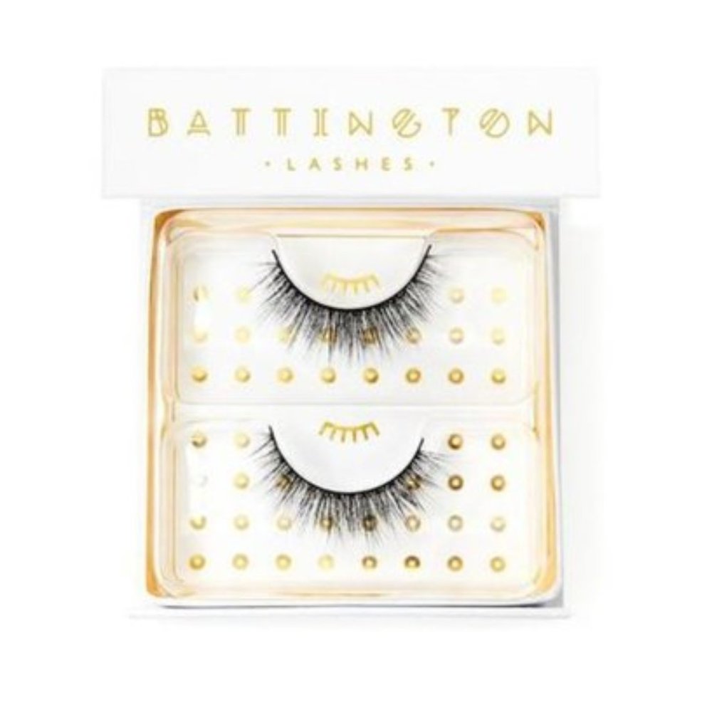 NWT 3D LASHES WITH GLUE BATTINGTON BEAUTY